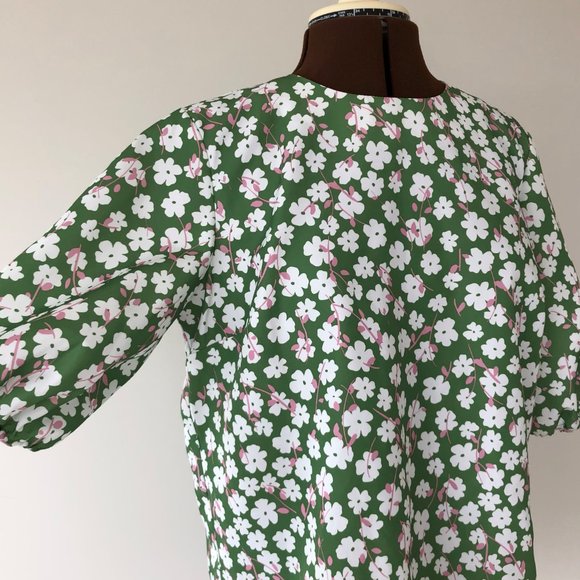 Green and Pink Floral Top with Elbow Puff Sleeves - Picture 3 of 8